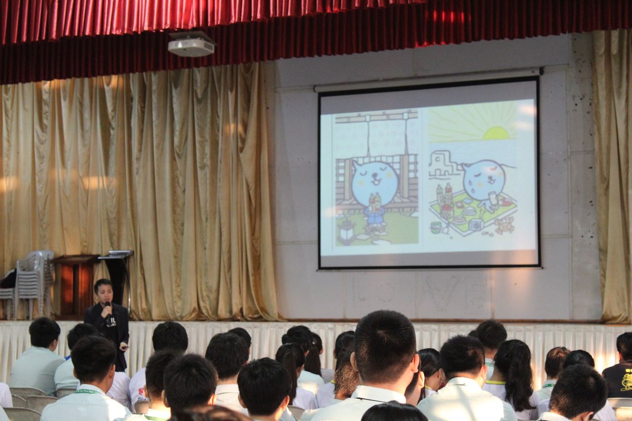吴惠麟校友今日回到母校向学弟妹们分享他成功的经验，谢谢吴校友！