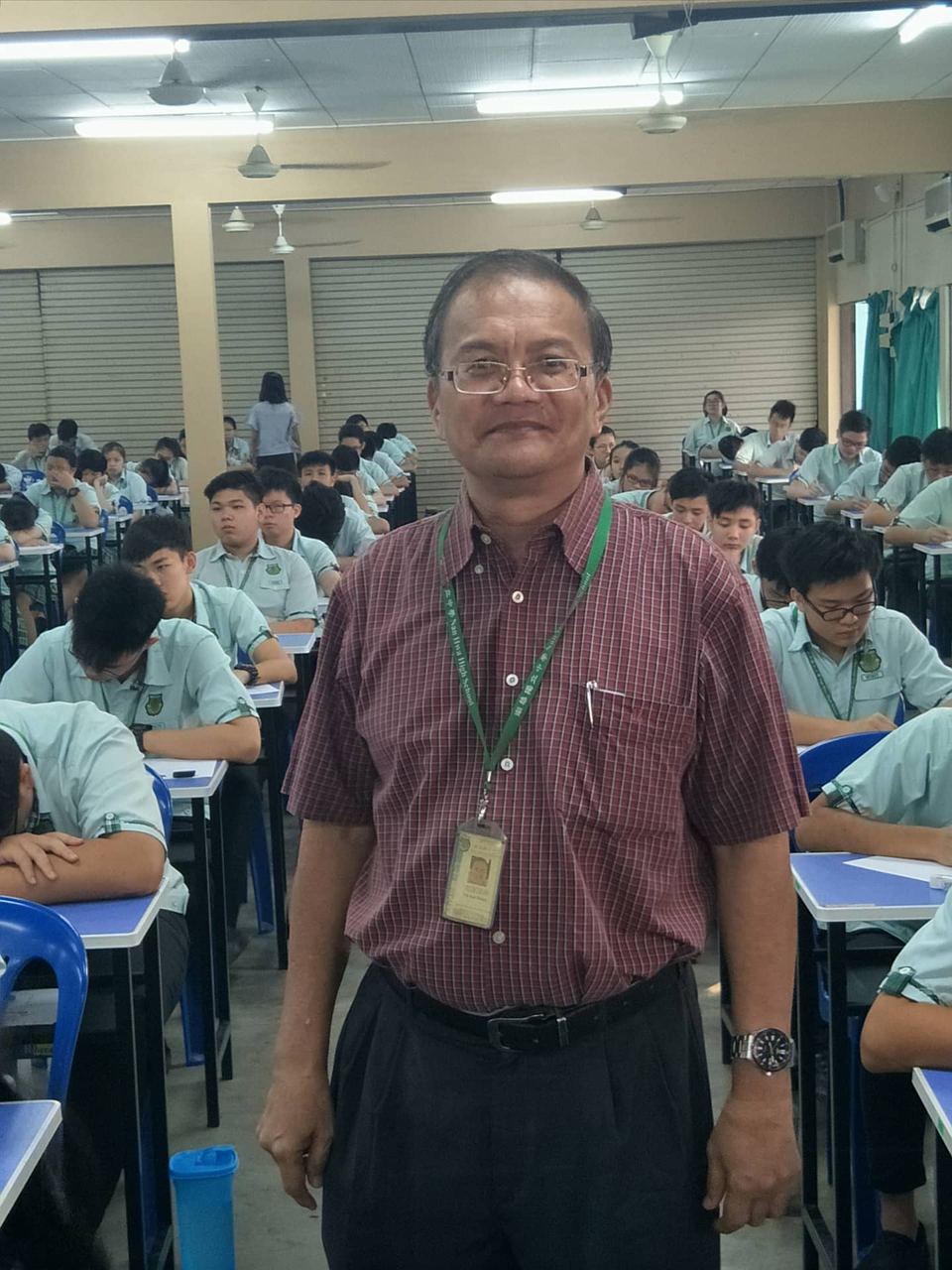 郑国强老师表示:“同学们考试辛苦了,继续努力考出最满意的成绩。”
