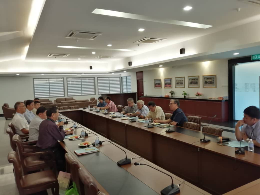 711-713董事会及行政团队与雪隆三校进行学术交流