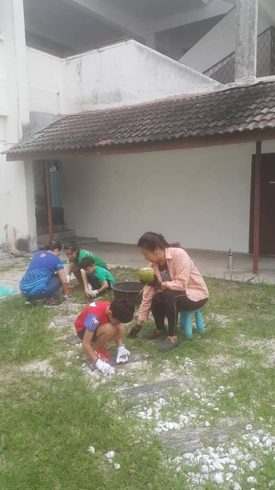感谢家联和学生协助美化及清理校园