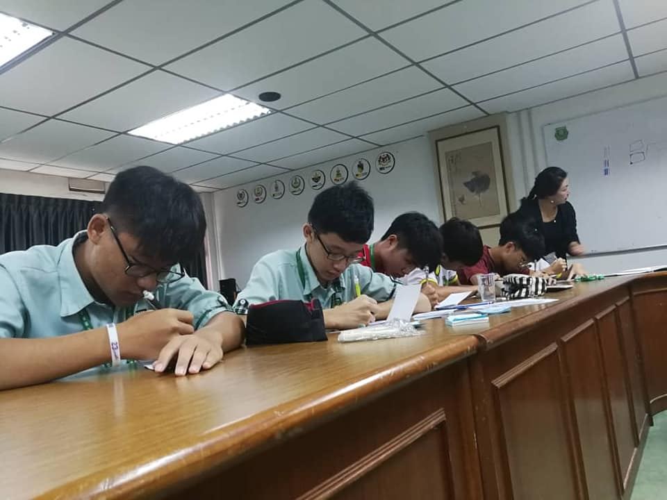 南华天使为将前往中国体验及交流做好准备。