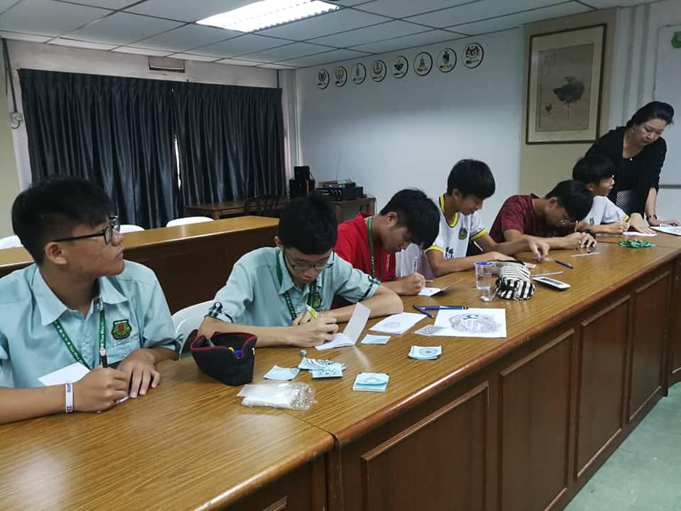 南华天使为将前往中国体验及交流做好准备。