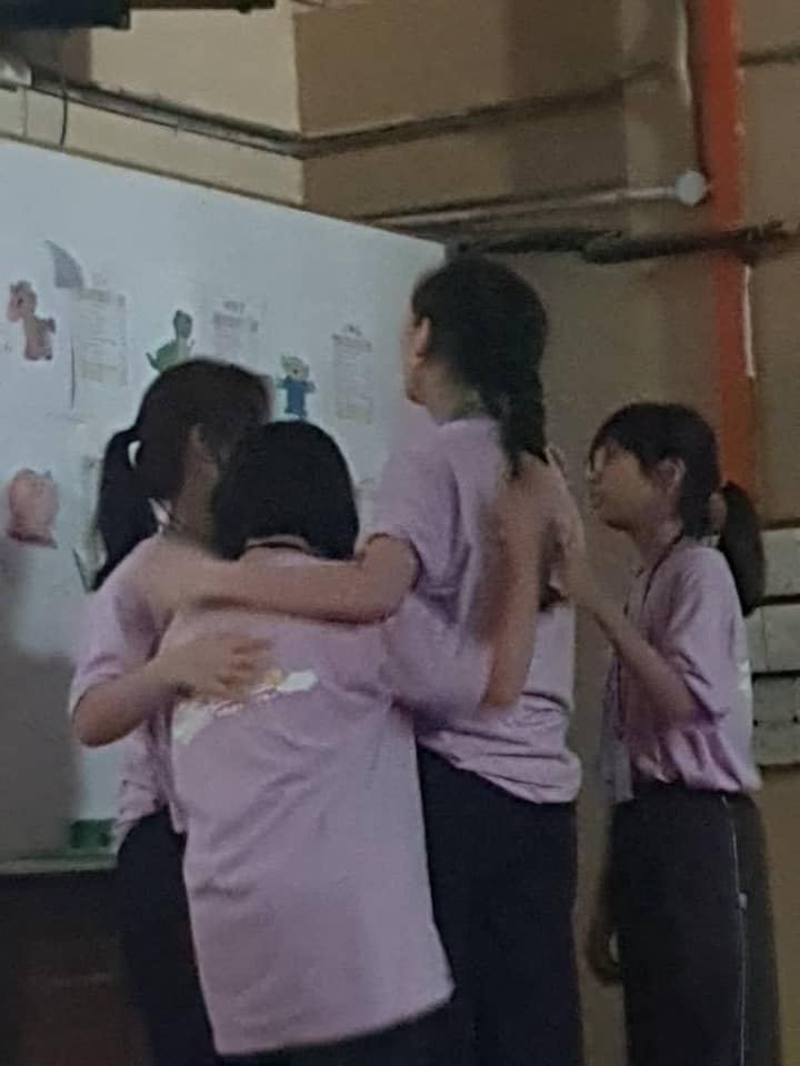 依依不舍