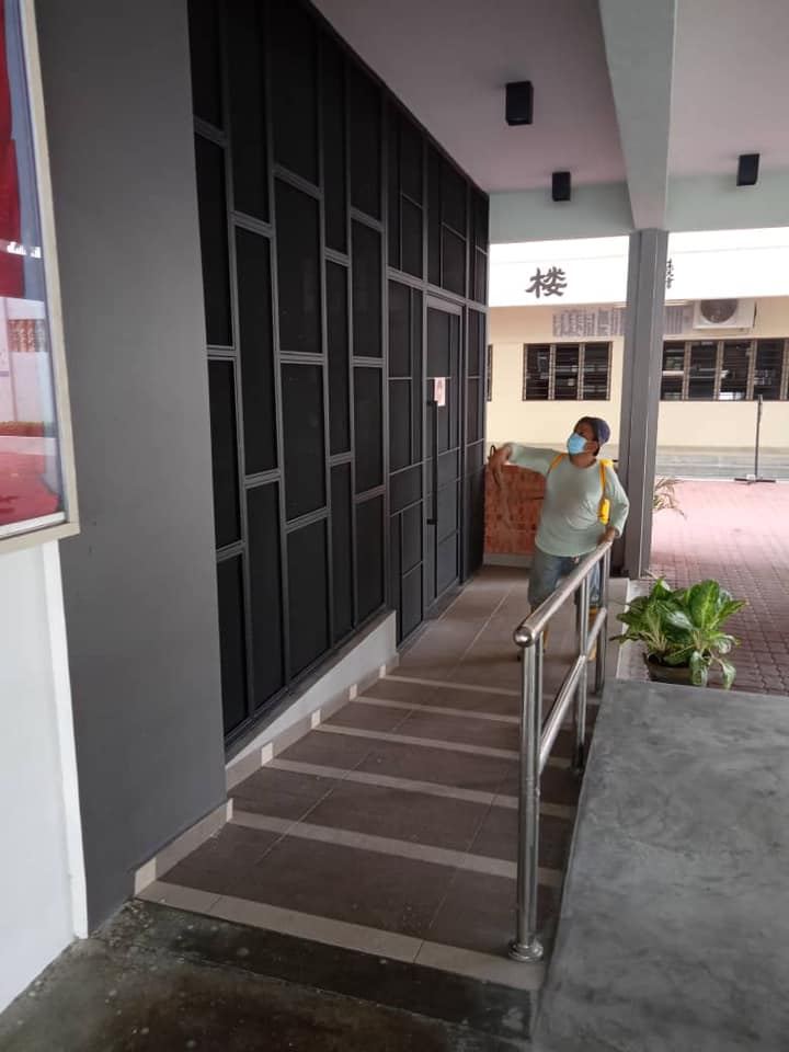 学校新学年即将开始，为了确保全体教职员及学生的健康与安全，校方于今天进行校园及宿