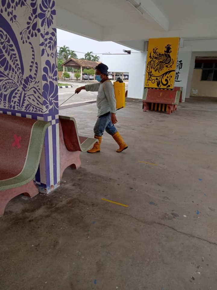 学校新学年即将开始，为了确保全体教职员及学生的健康与安全，校方于今天进行校园及宿