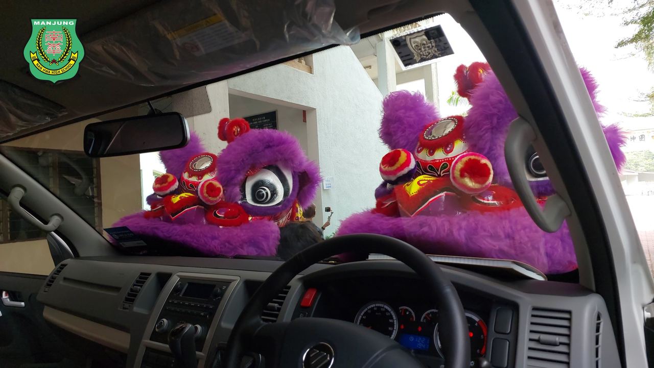 南华独中新添校车