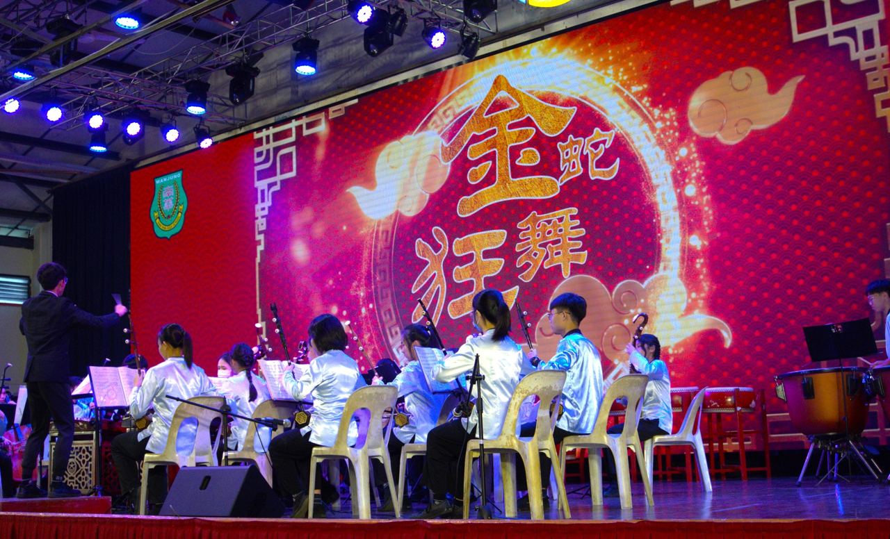 南华独中办阳光家长日
