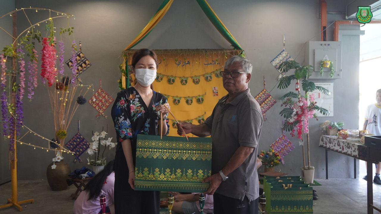 南华独中友族老师