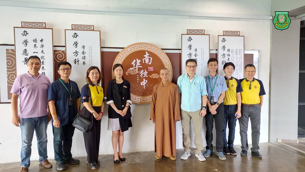 升学讲座反响热烈