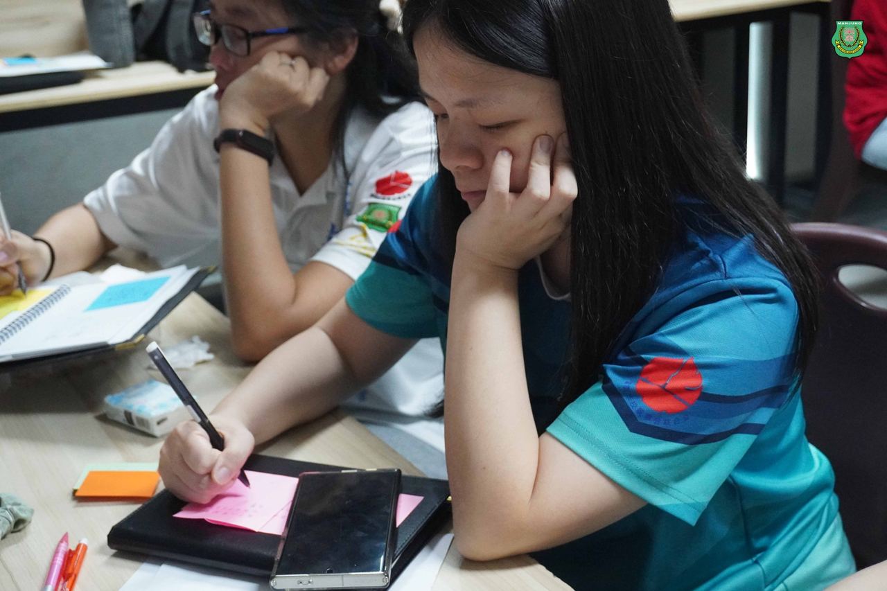 “教师幸福力”成焦点