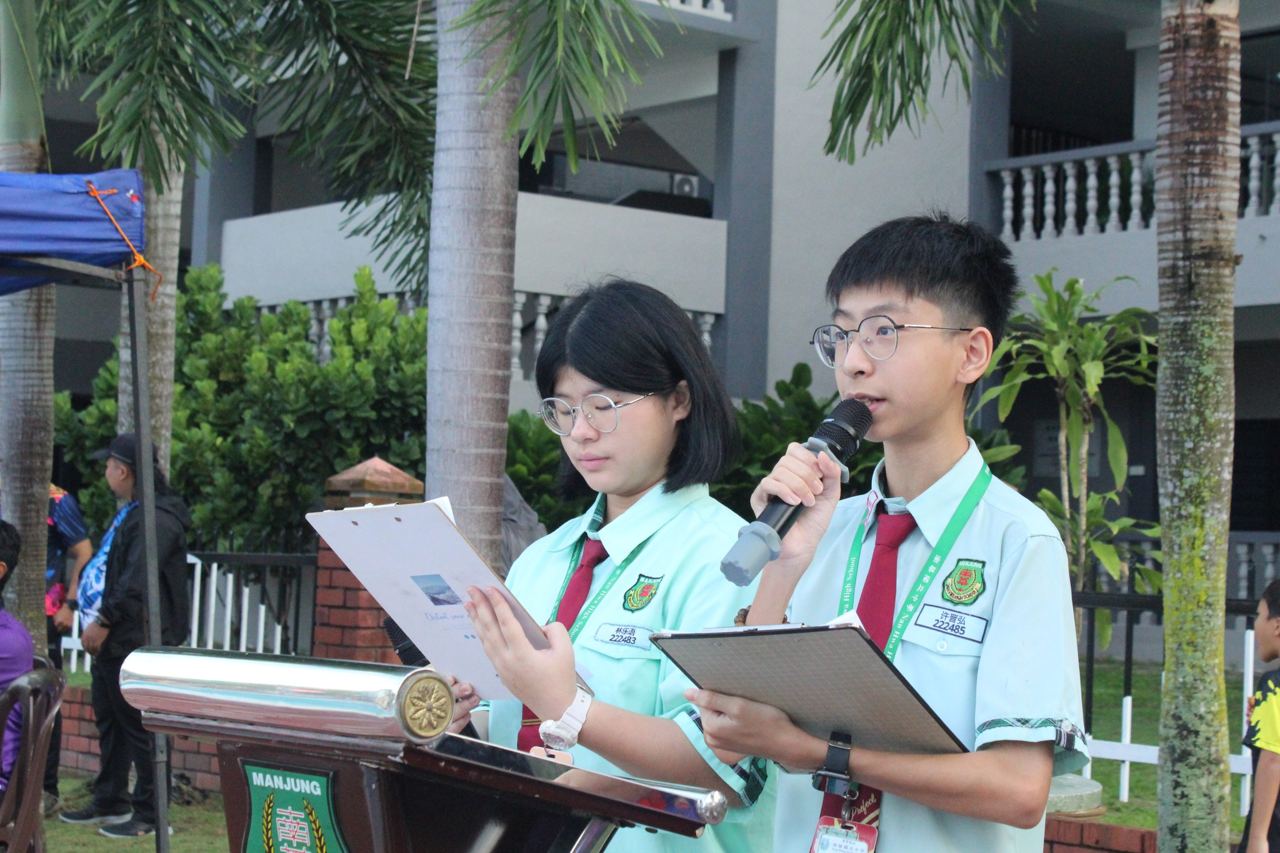 南华独中办丹斯里颜清文杯游泳赛