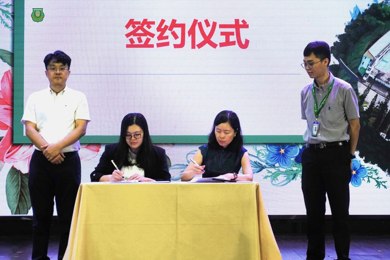 南华独中牵手中国航天第一校